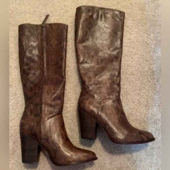 Trask Elena Tall Knee-High Boots - Picture 2 of 11